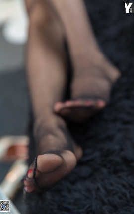 异思趣向IESS 丝享家  2020.05.05  No.733 美子《女友卧室初体验》_丽丝库