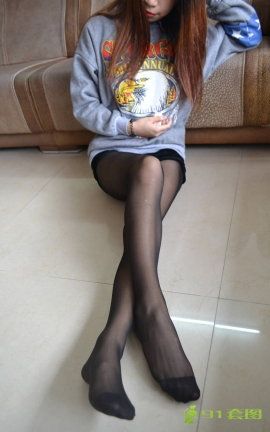 高校妹子丝足写真-黑色zzm