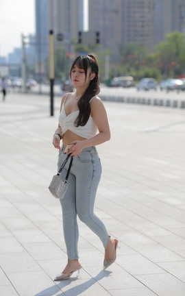 精选街拍作品 NO.0268 凯恩模拍作品 丰腴的紧牛美女 part2_丽丝库