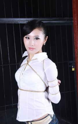 神艺缘-官方原版捆绑套图 Vol.096馨缘