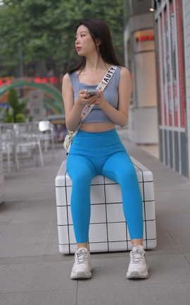 精选街拍作品 NO.1266 一始街拍作品 蓝色瑜伽裤美女 part4_丽丝库