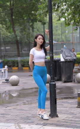 精选街拍作品 NO.1369 一只麋鹿摄影作品 蓝色瑜伽裤美女 part4_丽丝库