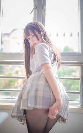 白金Saki - 制服黑丝