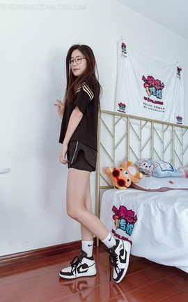 物恋传媒 NO.1075 菜菜-黑白配_丽丝库