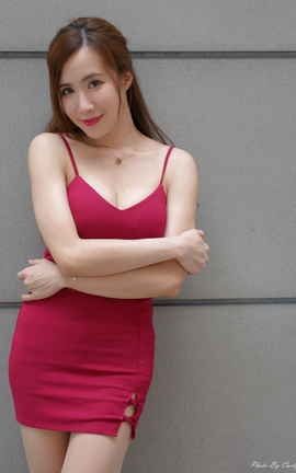 yanxi《高雄巨蛋 吊带包臀红裙》