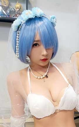 小女巫露娜-雷姆婚纱_丽丝库