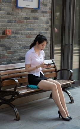 精选街拍作品 NO.0356 牛男街拍 搭讪清秀可人的亮丝小姐姐 part1_丽丝库