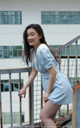 异思趣向IESS 2024.04.22 丝享家1722：秋秋《蓝裙甜妹》_丽丝库