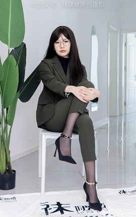 袜啵啵BoBoSocks NO.519 小甜豆 高跟鞋、薄黑丝、裸足、ol制服、裤里丝_丽丝库