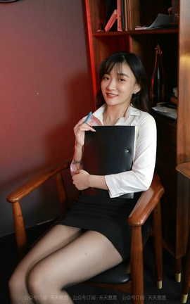 异思趣向IESS 2021.08.24 丝享家 899：秋秋《企划部OL美女》