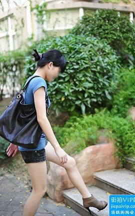 街拍VIP无圣光原创丝袜写真-狡猾的野猫-85011