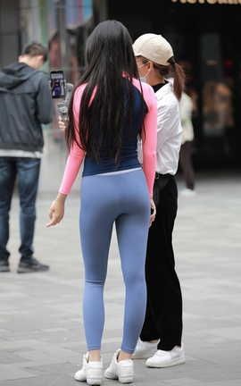 精选街拍作品 NO.1423 蓝色瑜伽裤小姐姐 part2_丽丝库