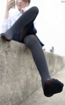 森萝财团 JKFUN-006 Aika 日系黑丝_丽丝库