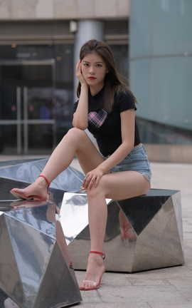 精选街拍作品 NO.1132 一始街拍作品 热裤美腿美女 part3_丽丝库