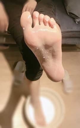 b站Maggie乔安-牛奶洗脚_丽丝库