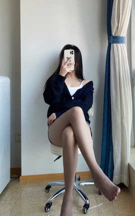 软妹小九九 July芝岚 时尚牛仔裤里丝_丽丝库