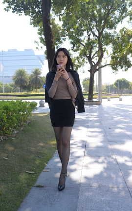 精选街拍作品 NO.0243 黑丝包臀裙美女 part2_丽丝库