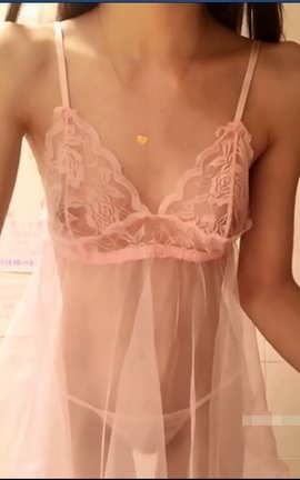 少女高跟粉色薄纱制服