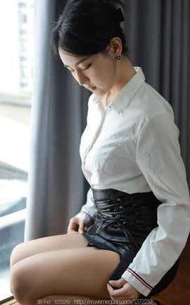 异思趣向IESS  2023.10.01 丝享家 1547 小宝《不开灯的房间》_丽丝库