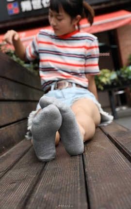 爱美足社区 2018 Vol.45 婷婷灰.rar色小船袜_丽丝库