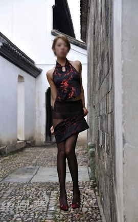 丝间舞 原创个人丝袜摄影 NO.310 华丽古宅内的黑丝袜