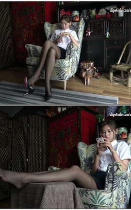 K&M足控脚底视频 02-美女杨睿展示黑丝美脚[3840X2160][20分28秒]_丽丝库