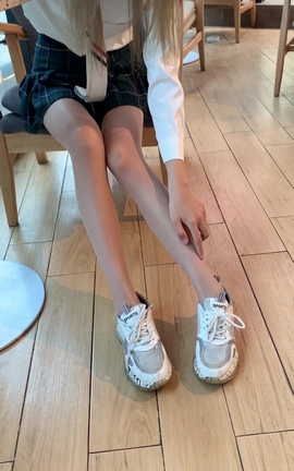 学妹加速跑 XM052《清纯学院风，性感天鹅绒-敏儿》[1080X1920][1分45秒]_丽丝库