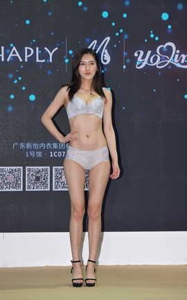 精选街拍作品 NO.1193 深圳内衣展T台走秀 part2_丽丝库
