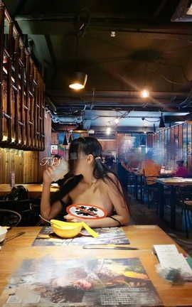 爱露出全站付费资源-转载区  FSS人前露出精华集锦_丽丝库