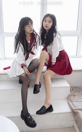 袜啵啵BoBoSocks NO.302 小甜豆稚予-三双皮鞋、板鞋、黑丝、两双肉丝、裤里丝_丽丝库