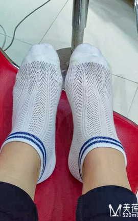 美莲色女生足控app的棉袜香浓套图合集 part17_丽丝库