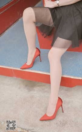 丝社SSA NO.097 雪梨 腿模雪梨街拍红色高跟鞋肉丝_丽丝库