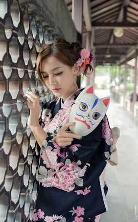 台湾网美 Wangmei 玄普慧律_高雅和服X性感时尚时装#0096_丽丝库