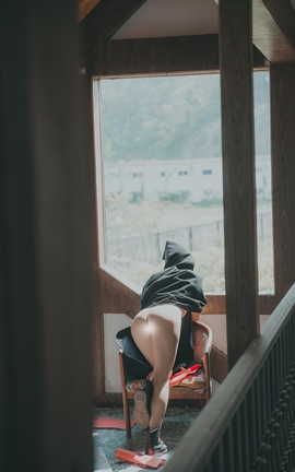 柚木极品写真-VOL.24 终末の游园地_丽丝库