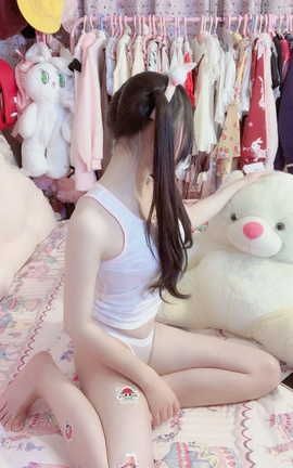 小野樱-镜前白膝袜少女&床上的睡裙小可爱_丽丝库