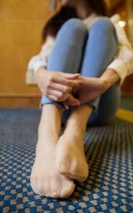 见新摄影 NO.029 王家卫风格红色高跟鞋，质朴的生活气_丽丝库