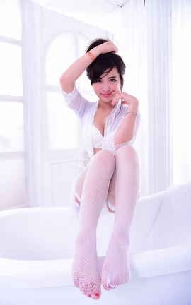 薇薇 - 内衣展示黑丝与白丝