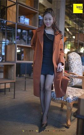 异思趣向IESS美足写真 丝足便当209 小黑妹静静的黑丝美腿
