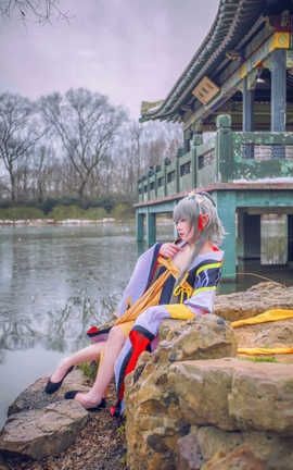 弦音sic-洛天依 - 灯蛾_丽丝库