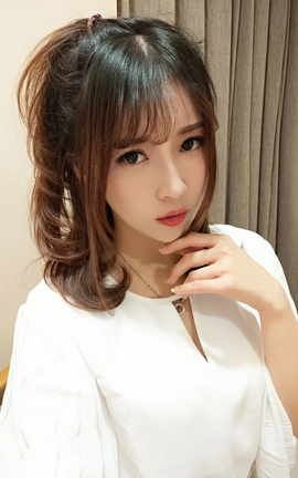 小女巫露娜-OL肉丝