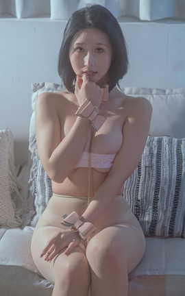 奶桃 反差学妹_丽丝库