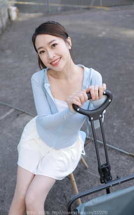 异思趣向IESS  2022.12.31 丝享家 1315 小婕《老司机开车》_丽丝库