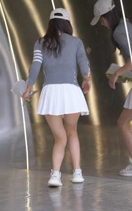 精选街拍作品 NO.1426 一始街拍作品 捧花的女孩 part7_丽丝库