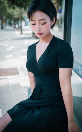 韩国写真BLUECAKE Booty Queen Walk In The Park_丽丝库