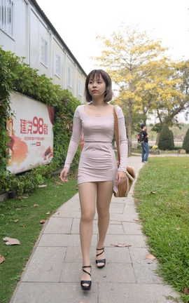 精选街拍作品 NO.0159 NNN 庭中的美女 part1_丽丝库