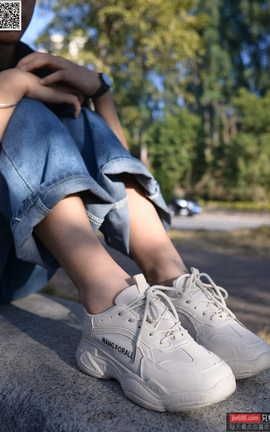 只糖棉袜 VOL.148 叶欣 愿这悠长岁月温柔安好_丽丝库