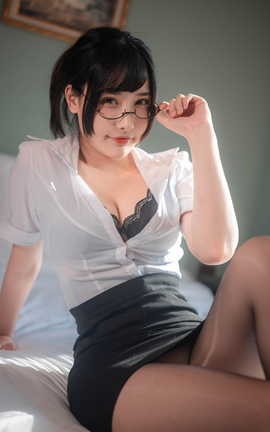 b站up主 糖果果Candy 舰长包 part7_丽丝库