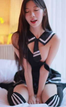 韩国写真Patreon 041 leeesovely 李素英 2023四月刊 01V04[1080X1920 1分17秒]_丽丝库