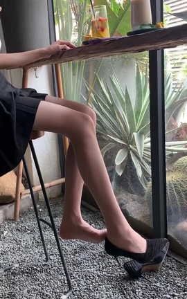 学妹加速跑 XM040《大长腿的日常-盘盘》[1080X1920][1分27秒]_丽丝库