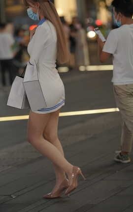 精选街拍作品 NO.1513 白色连衣裙美女 part3_丽丝库